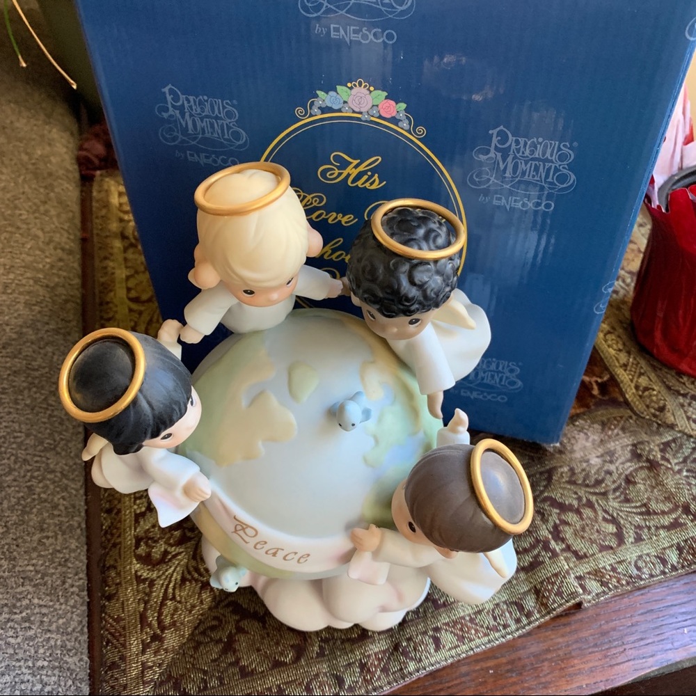PRECIOUS MOMENTS 1998 Limited Edition "His love will love will uphold the world" - Picture 3 of 11